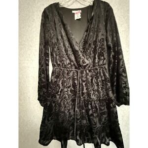 City Vibe Dress Womens Small‎ Black Velvet Burnout Floral Wrap Long Sleeve Short